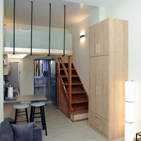 Thymios Loft Apartment *